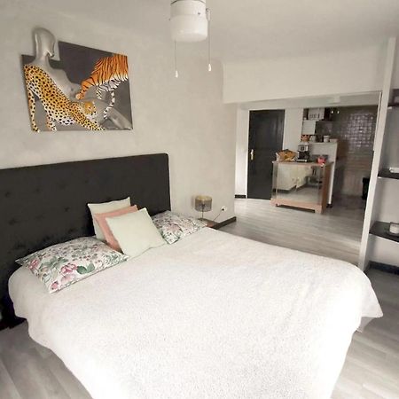 Studio en villa et sa terrasse privée La Trinité Exterior foto